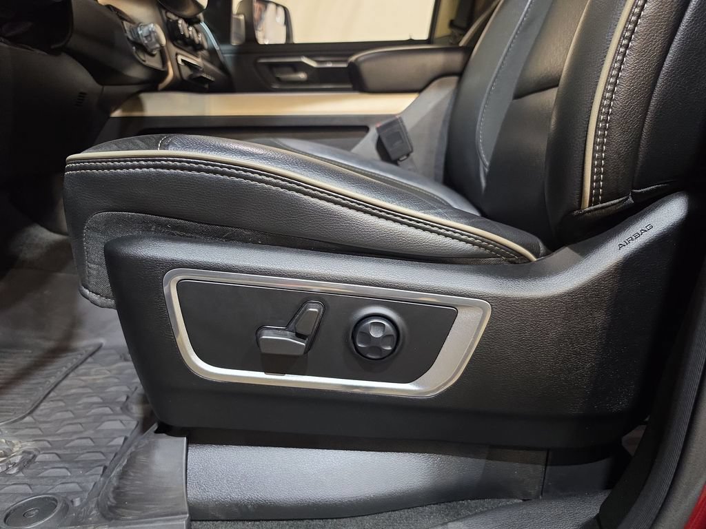 Used 2021 RAM 1500 Laramie AWD/4WD image 14