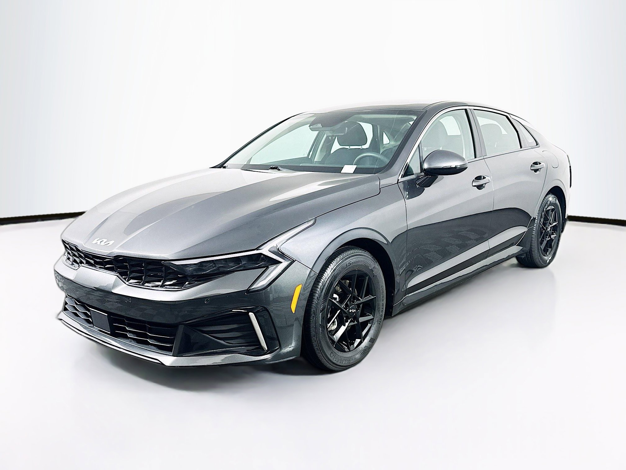 Used 2025 Kia K5 LXS image 3