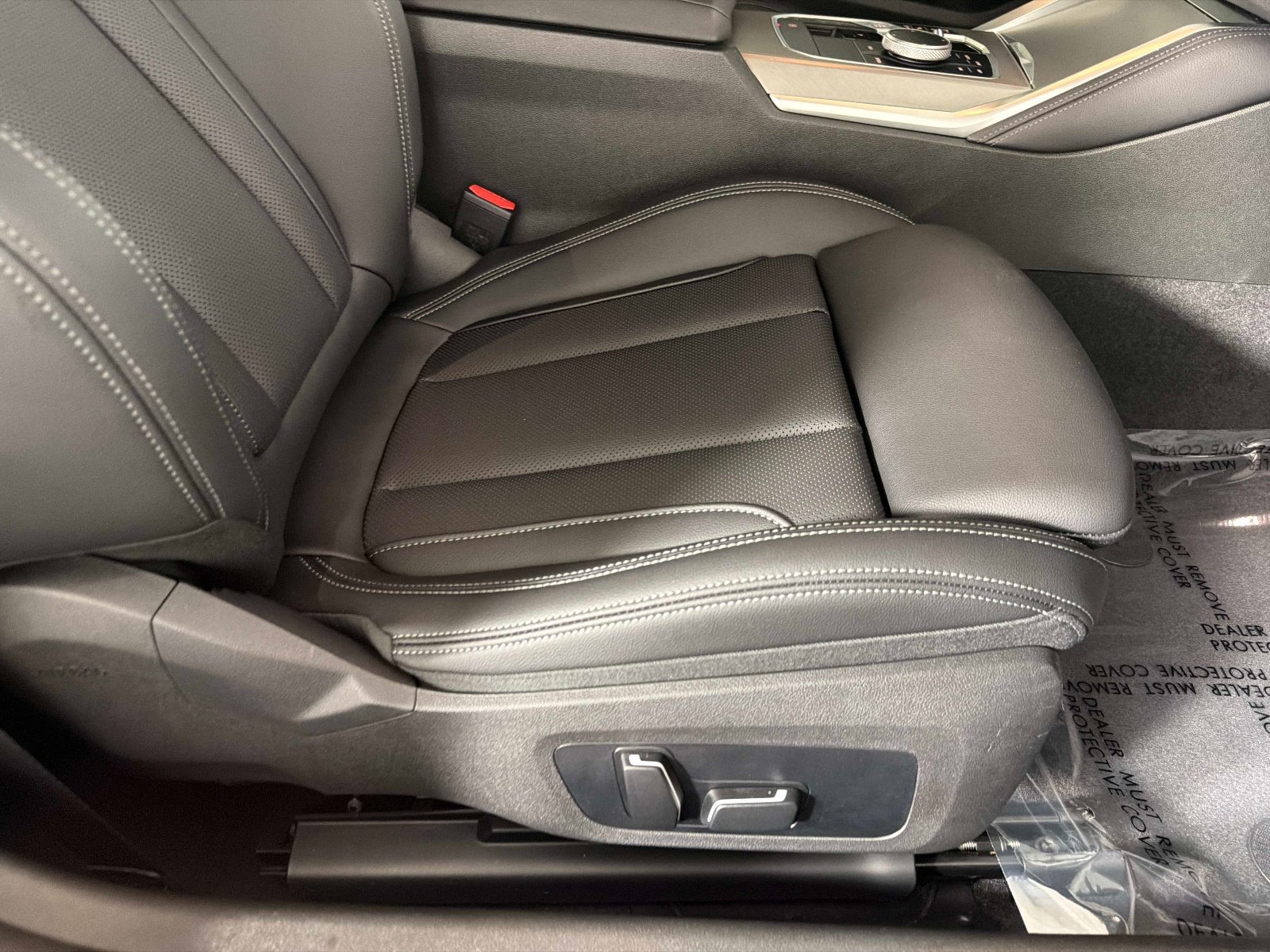 Used 2025 BMW M240i Coupe RWD image 25