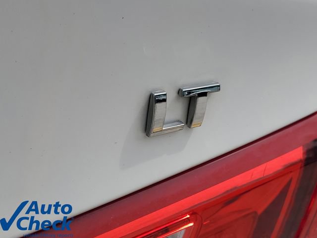Used 2017 Chevrolet Malibu LT w/ Leather Package FWD image 9