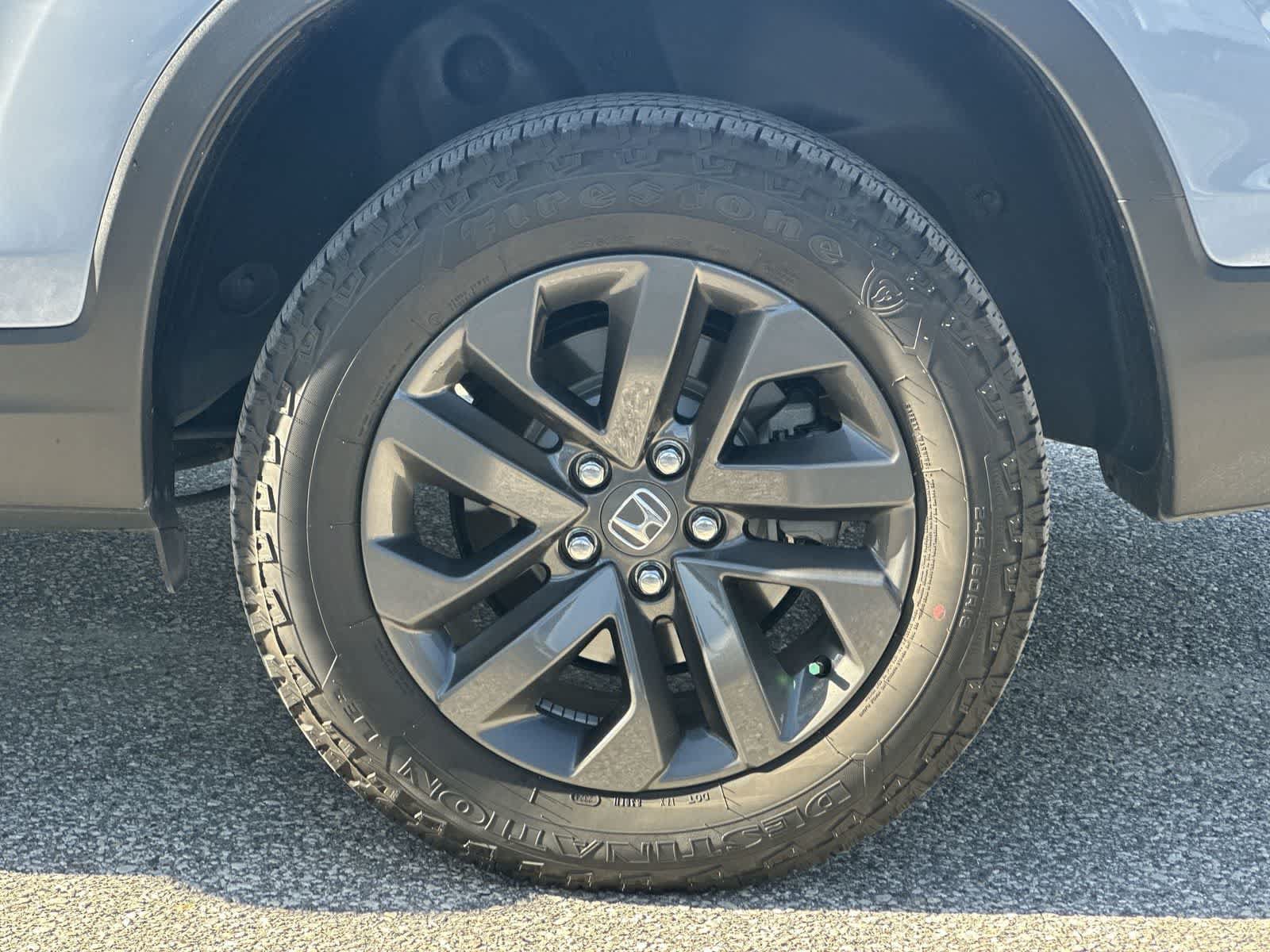 Used 2025 Honda Ridgeline Sport image 12