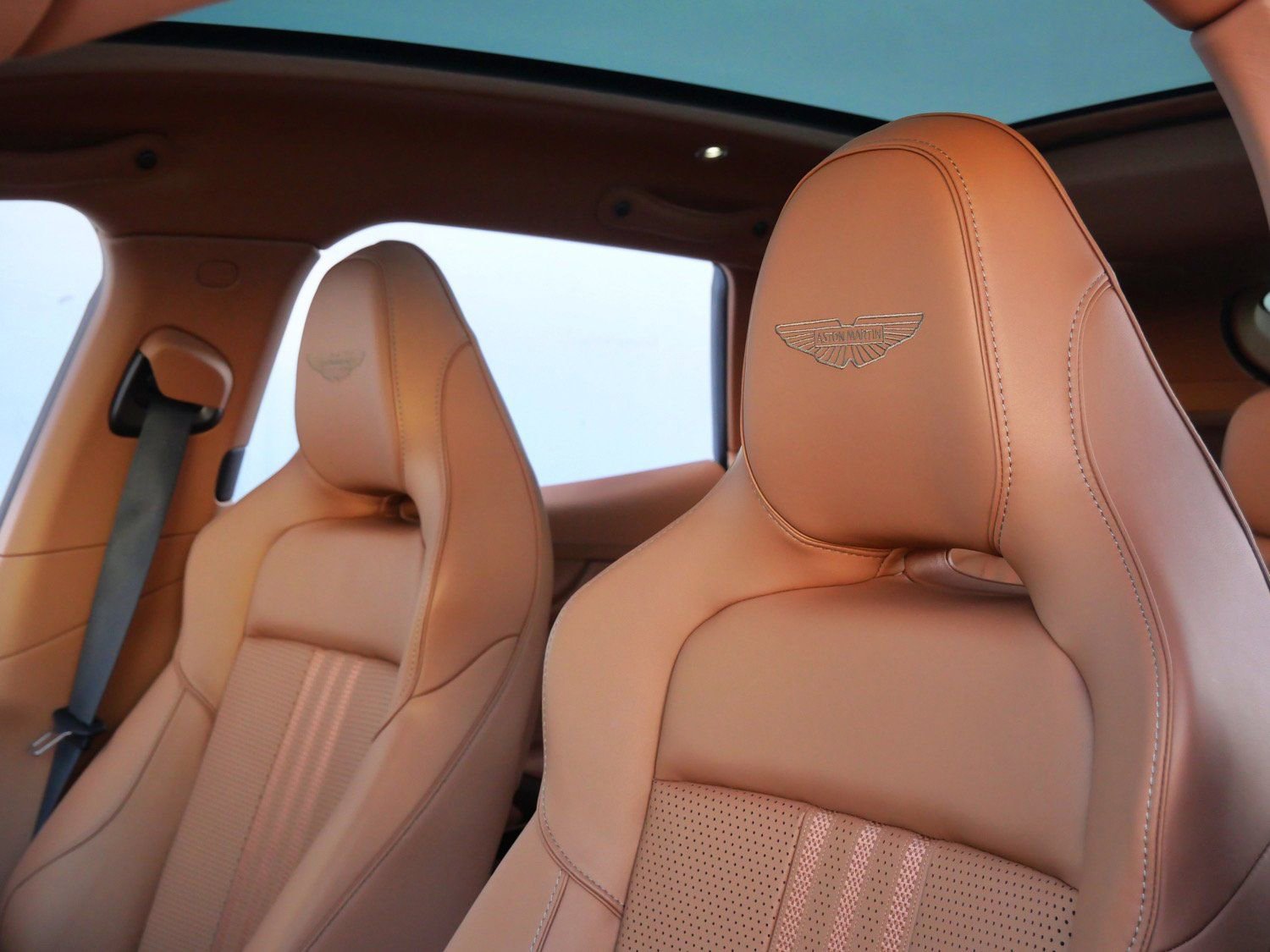 New 2026 Aston Martin DBX 707 AWD/4WD image 5