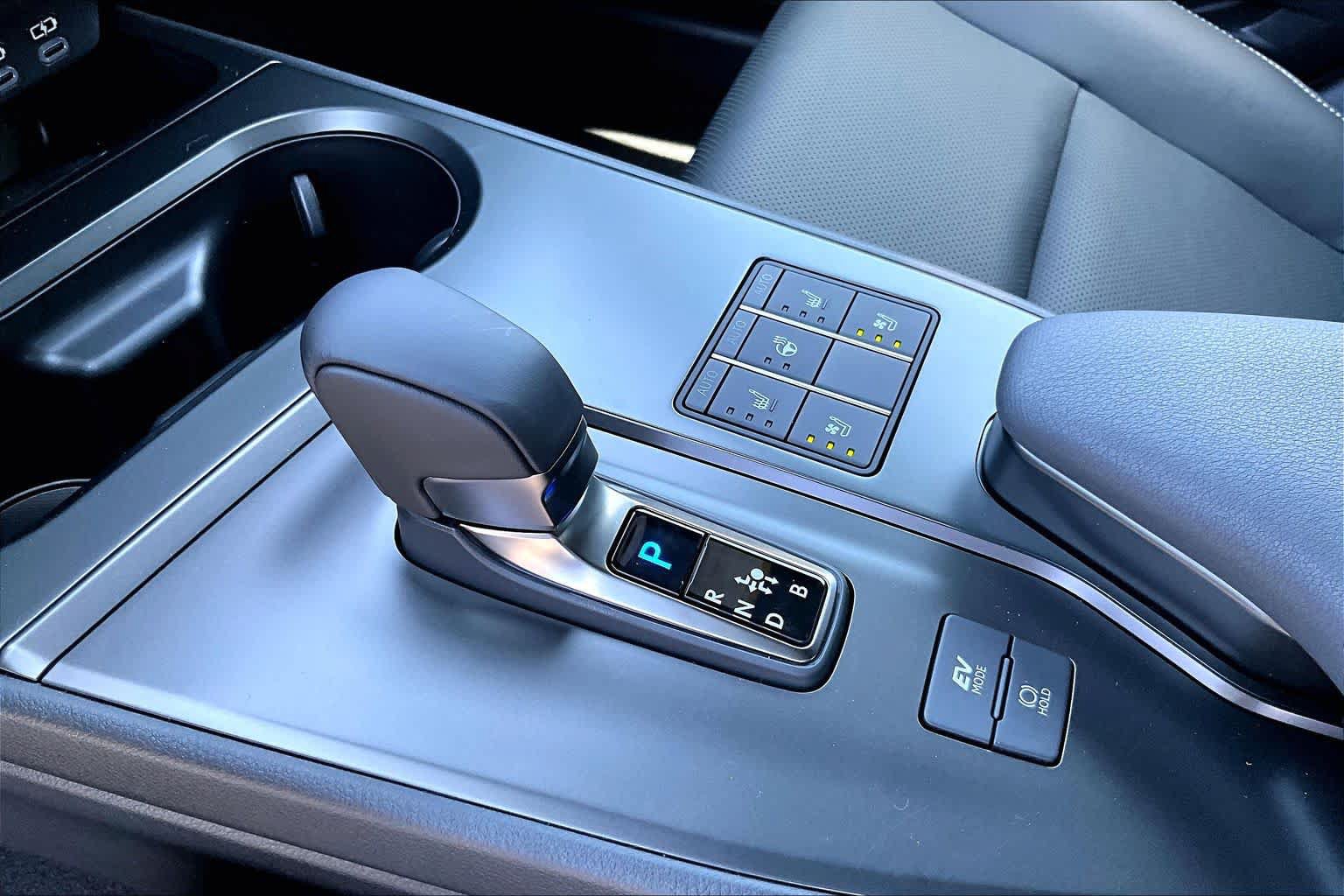 New 2026 Lexus UX 300h AWD image 11