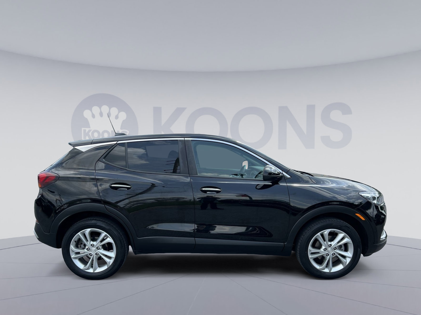 Used 2023 Buick Encore GX Preferred w/ Cold Weather Comfort Package AWD/4WD image 8