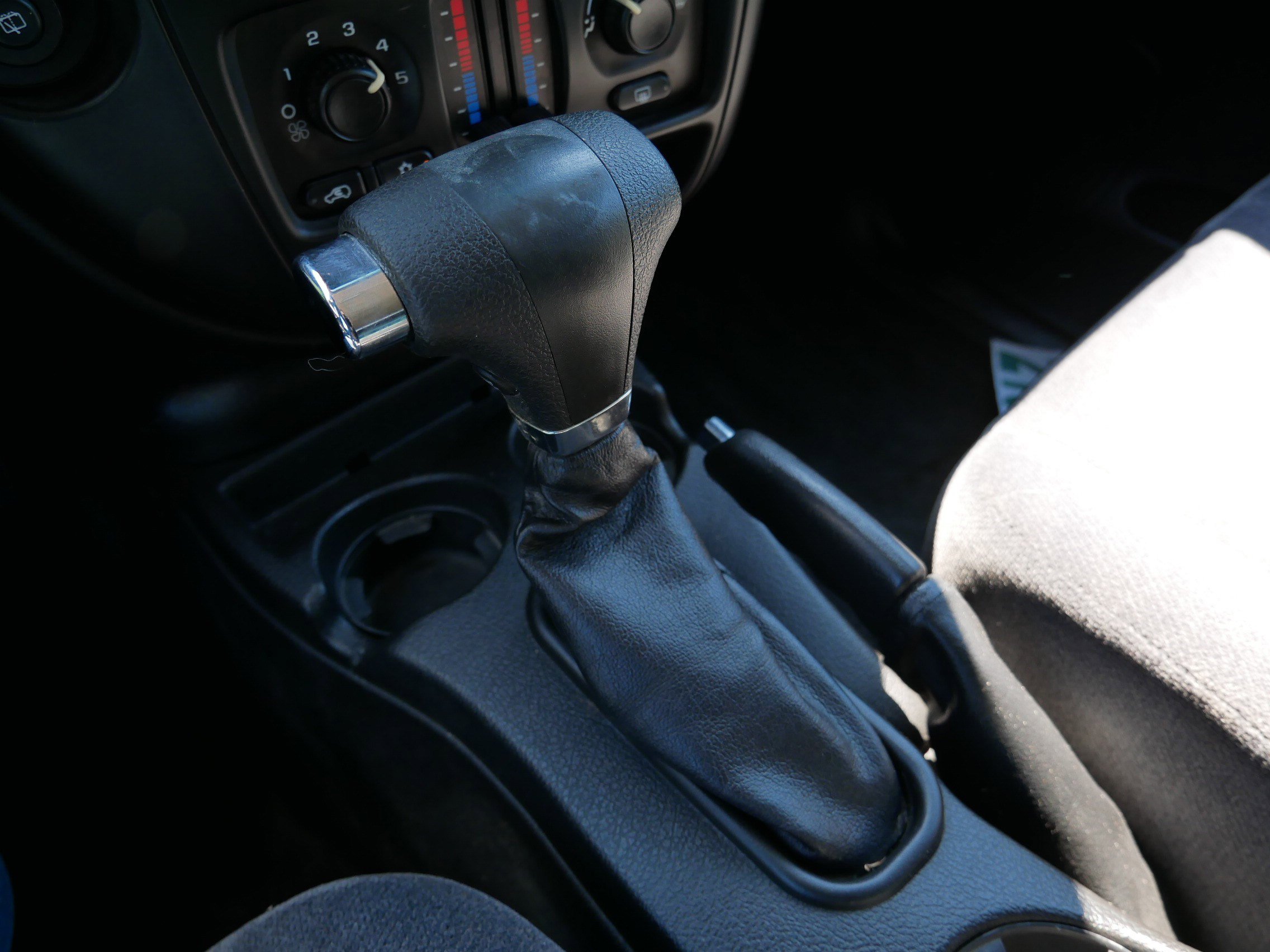 Used 2009 Chevrolet TrailBlazer LT w/ Skid Plate Package AWD/4WD image 24