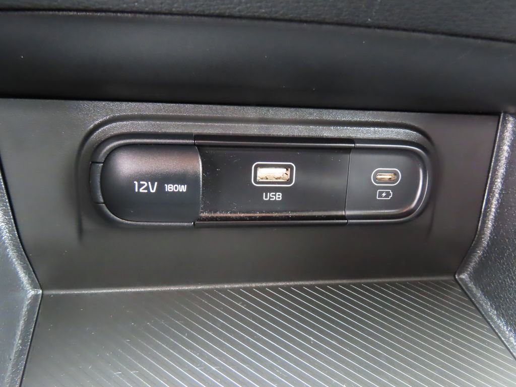 Certified 2025 Kia Sportage LX image 7