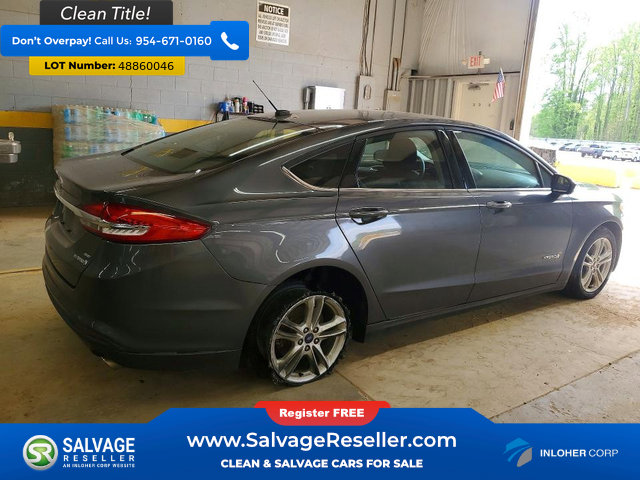 Used 2018 Ford Fusion SE FWD image 4