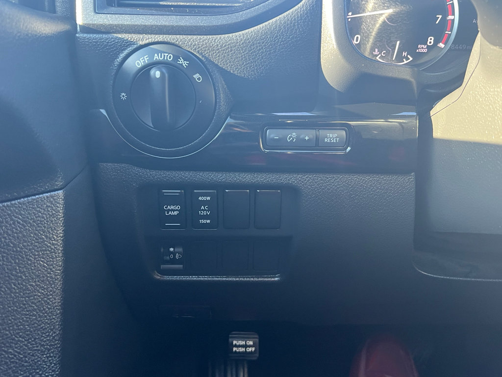 Used 2024 Nissan Titan SV w/ SV Bronze Edition Package RWD image 26