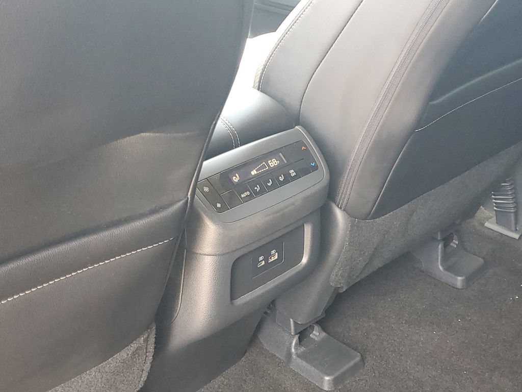 Certified 2024 Nissan Pathfinder SL FWD image 19