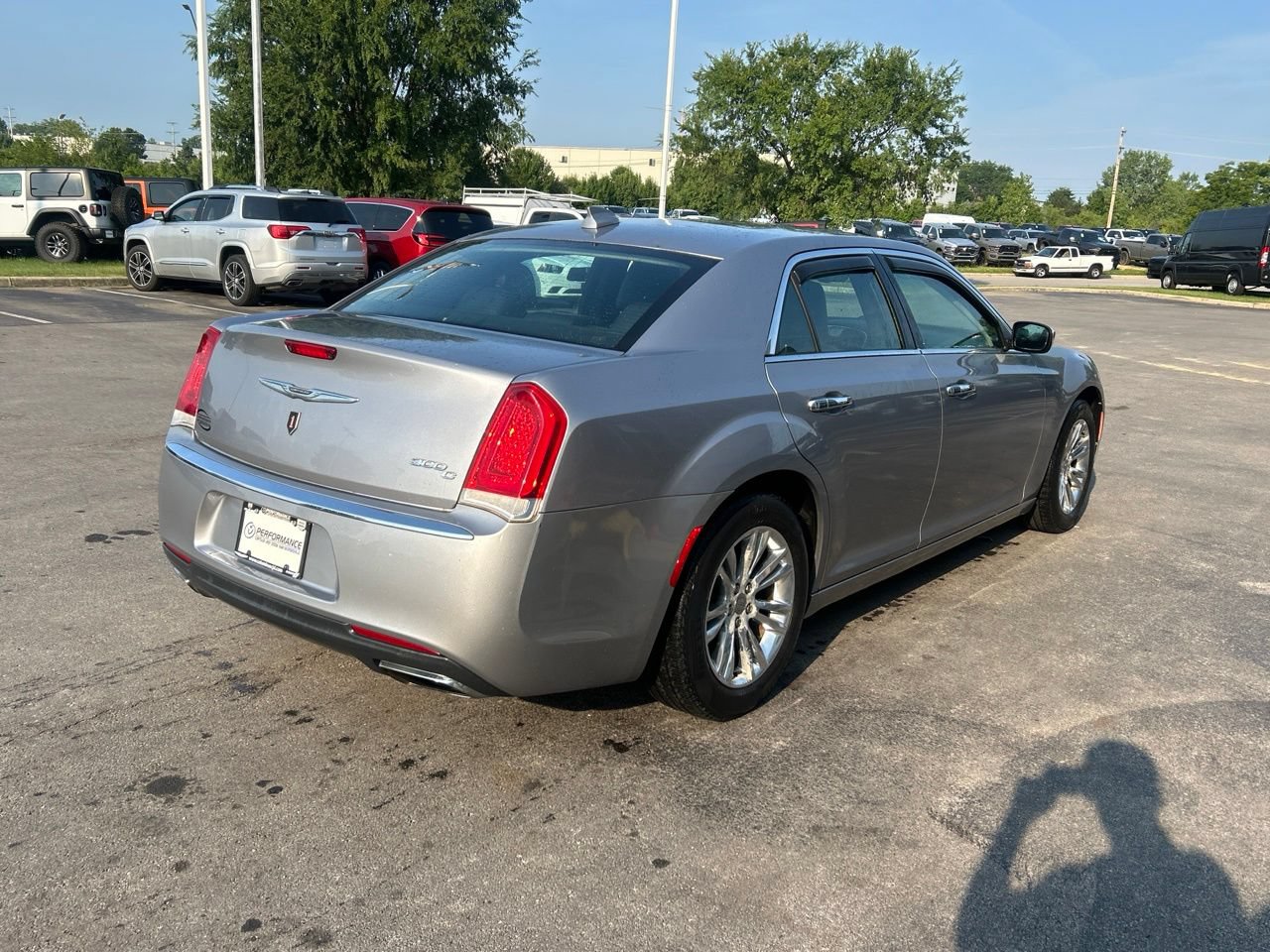 Used 2016 Chrysler 300 C RWD image 3