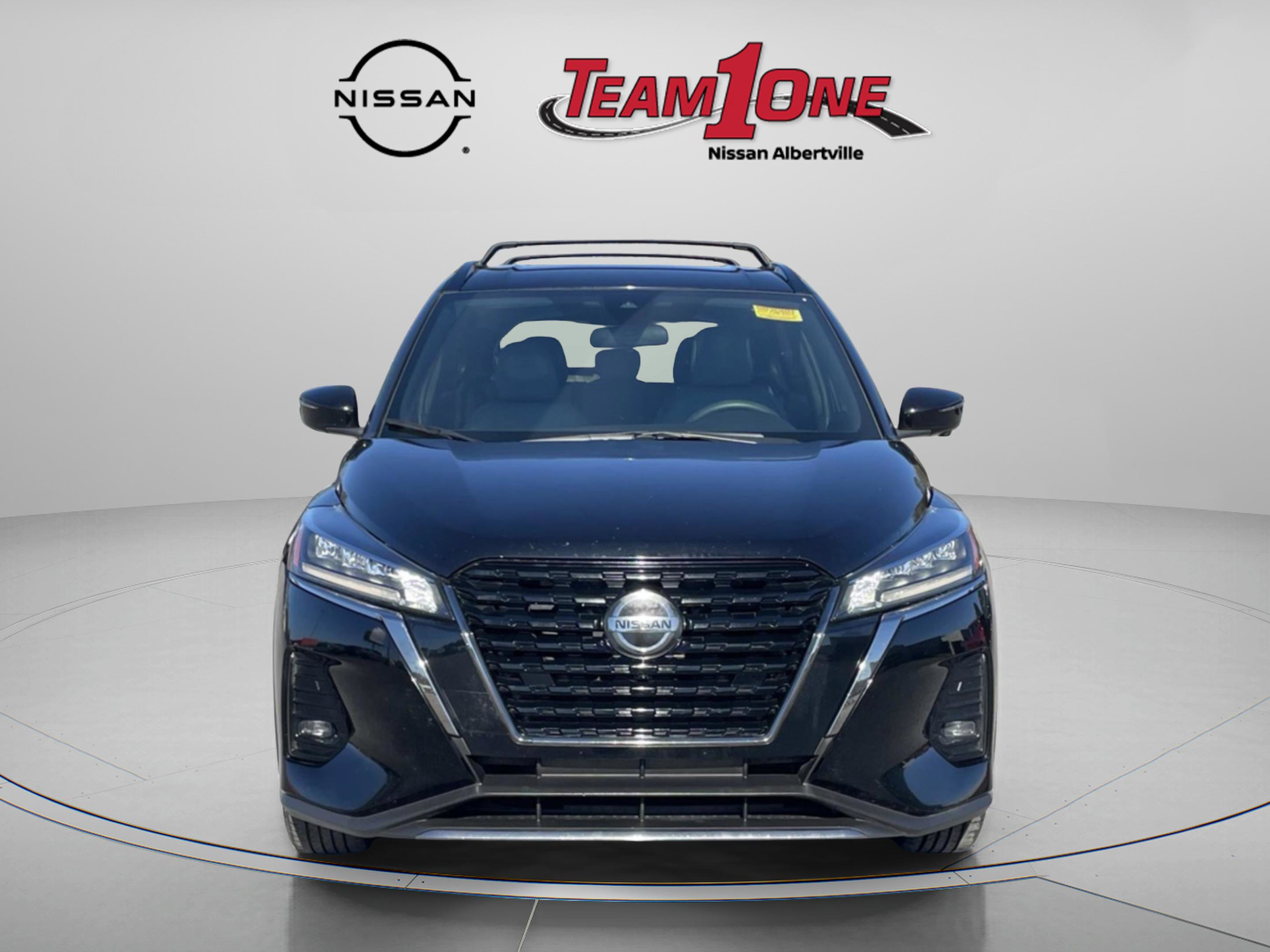 Used 2021 Nissan Kicks SR w/ SR Premium Package image 2