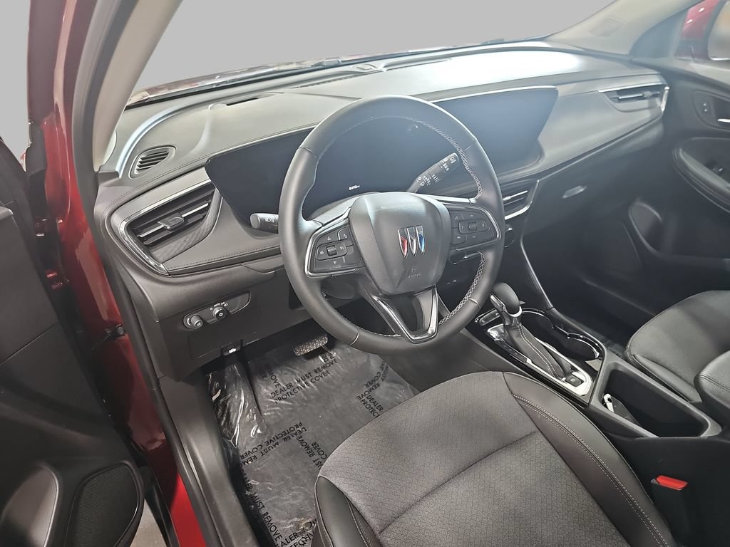 Certified 2025 Buick Encore GX Preferred FWD image 19