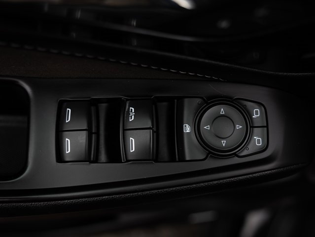 Used 2020 Chevrolet Traverse High Country image 28