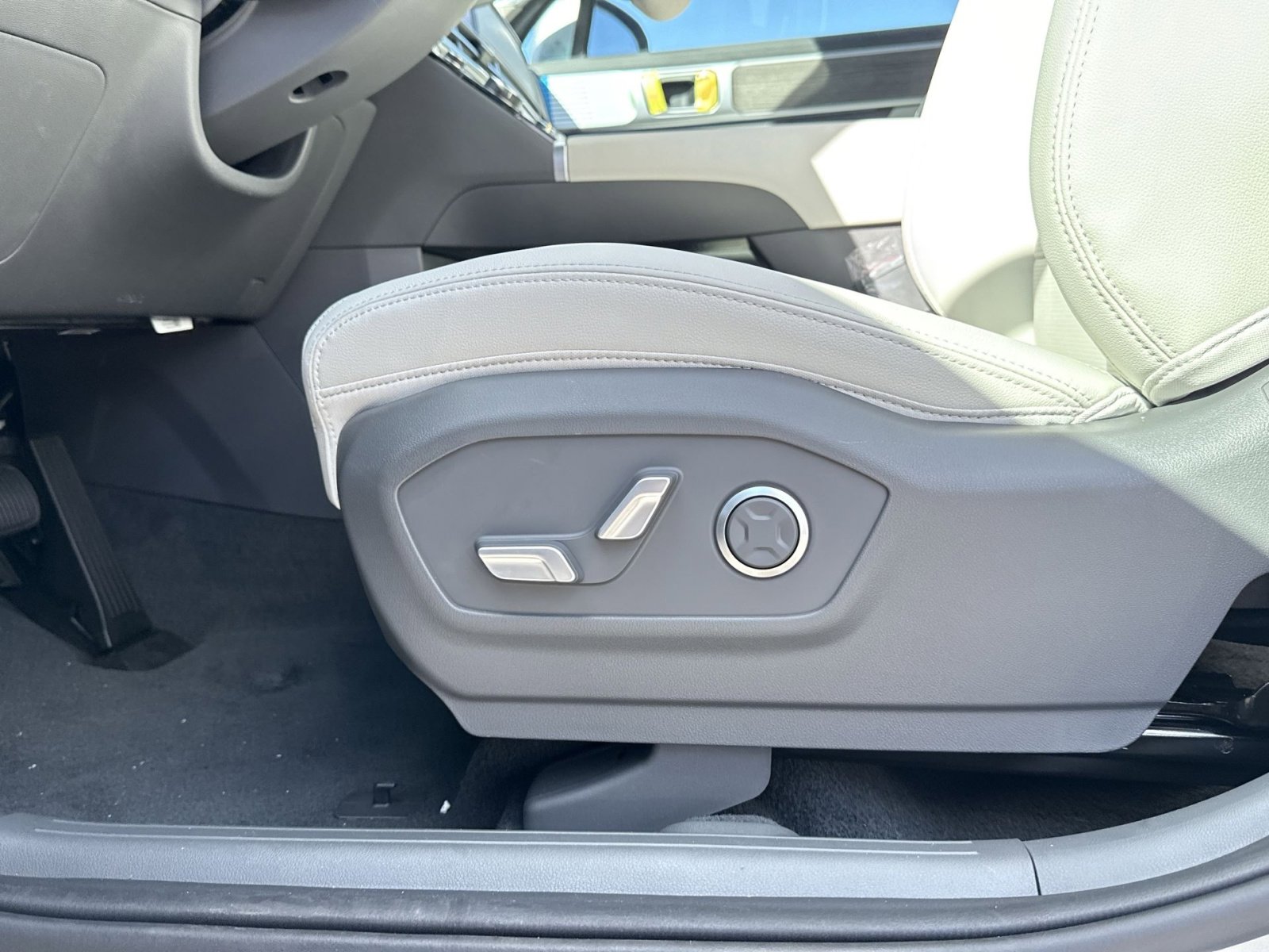 New 2026 Hyundai Santa Fe Limited image 14