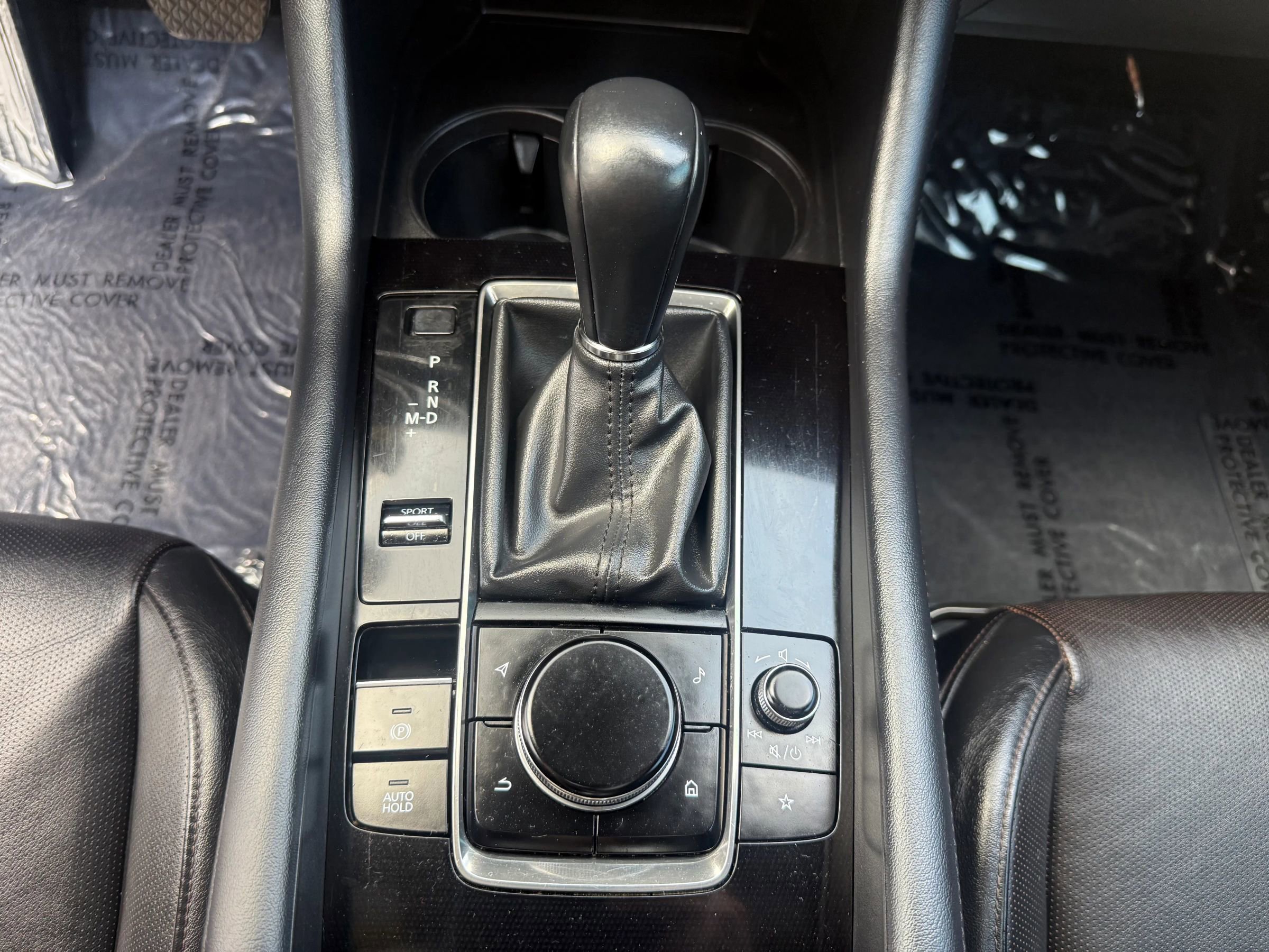 Used 2022 MAZDA MAZDA3 s image 24