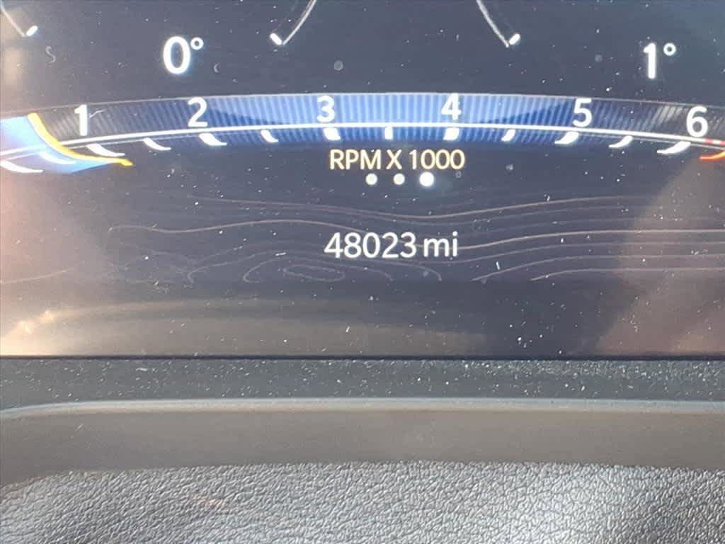 Used 2022 Jeep Grand Cherokee Overland w/ Luxury Tech Group IV AWD/4WD image 26