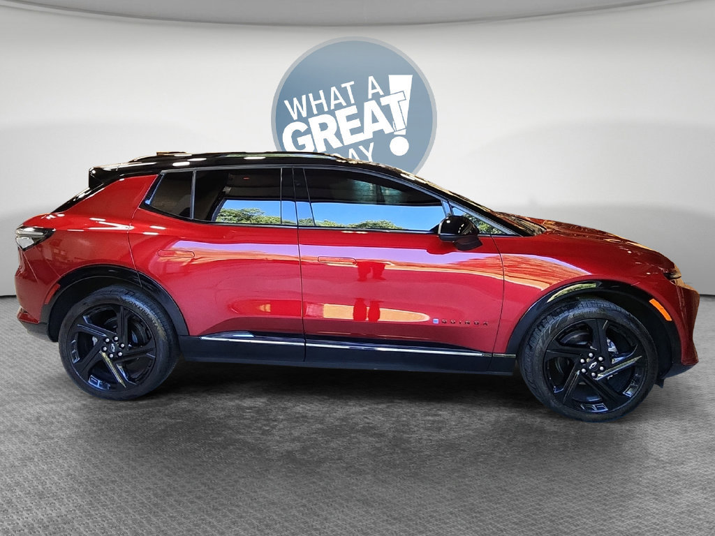 Used 2024 Chevrolet Equinox EV RS AWD/4WD image 2
