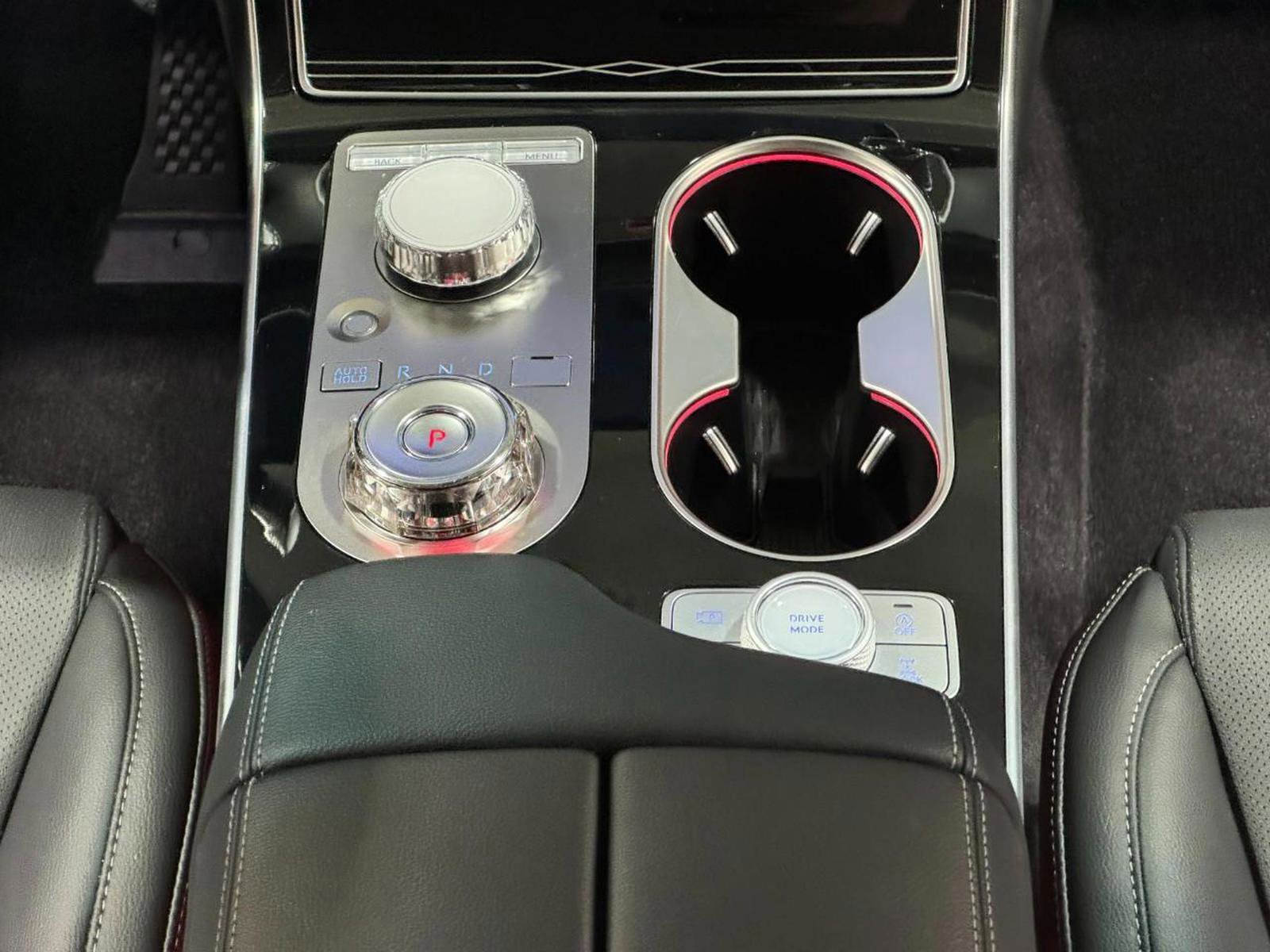 Used 2025 Genesis GV80 2.5T Standard image 15