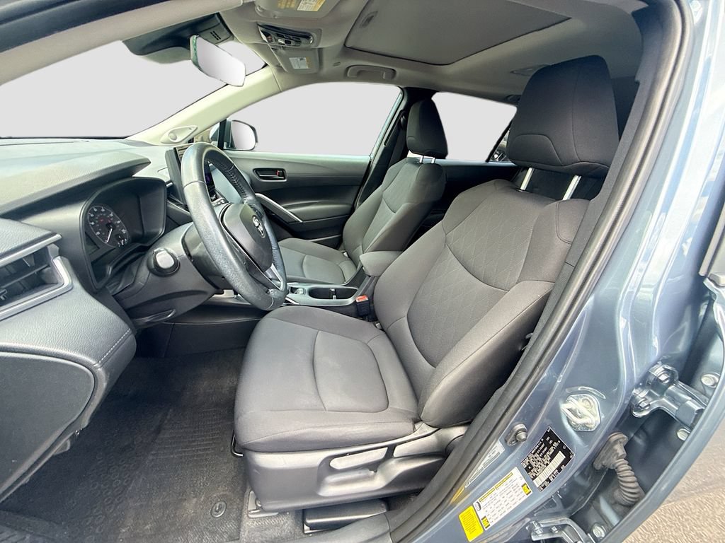 Used 2024 Toyota Corolla Cross LE w/ Moonroof Package AWD/4WD image 23