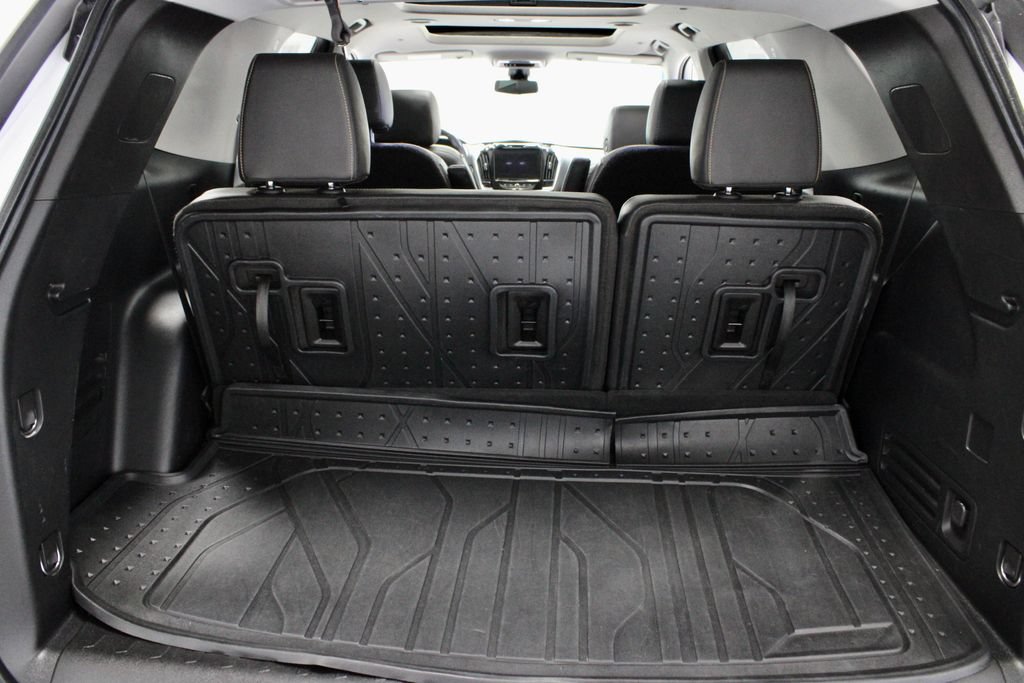 Used 2021 Chevrolet Traverse Premier w/ Redline Edition AWD/4WD image 14