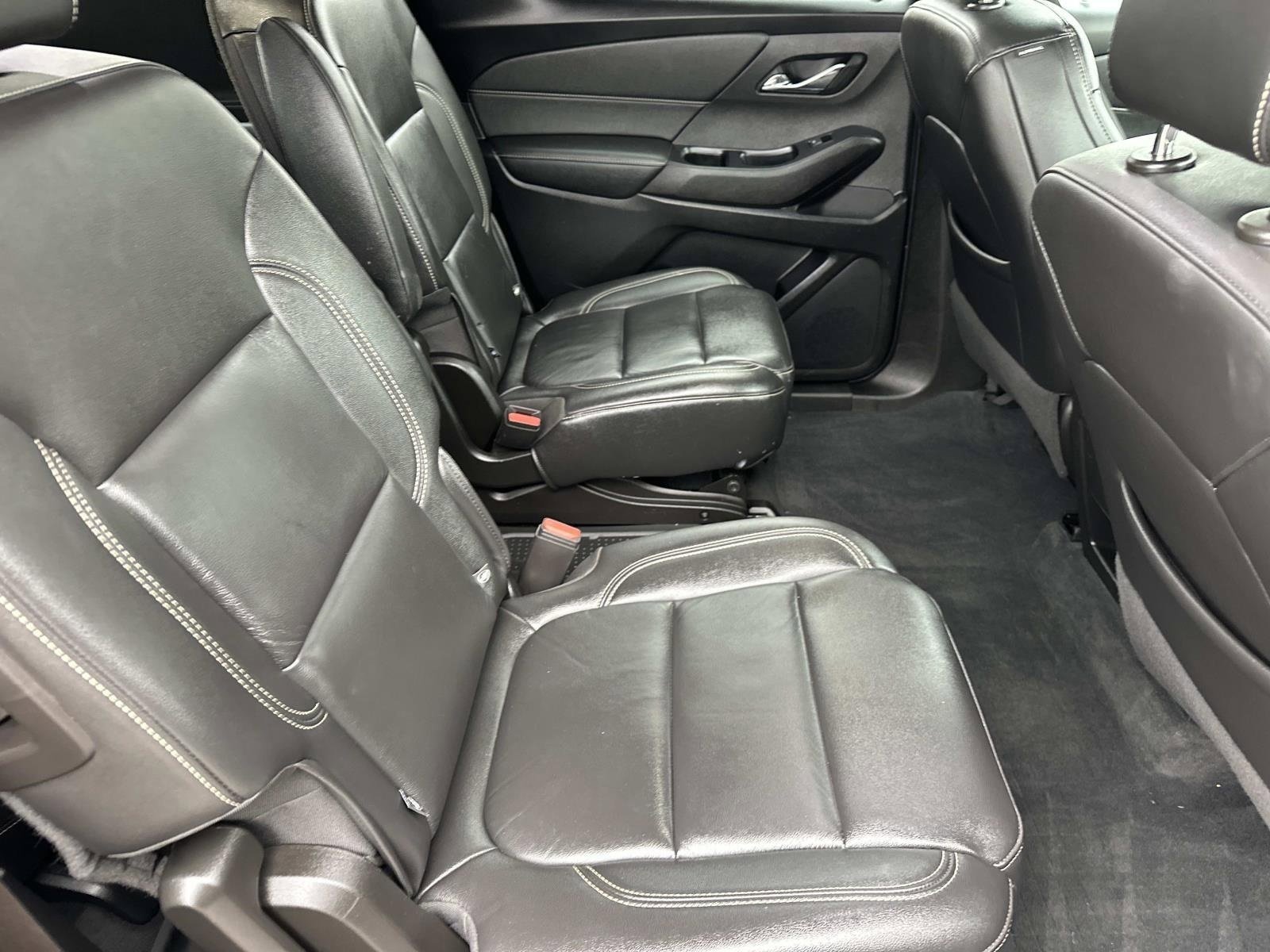 Used 2022 Chevrolet Traverse LT w/ LPO, Floor Liner Package image 26