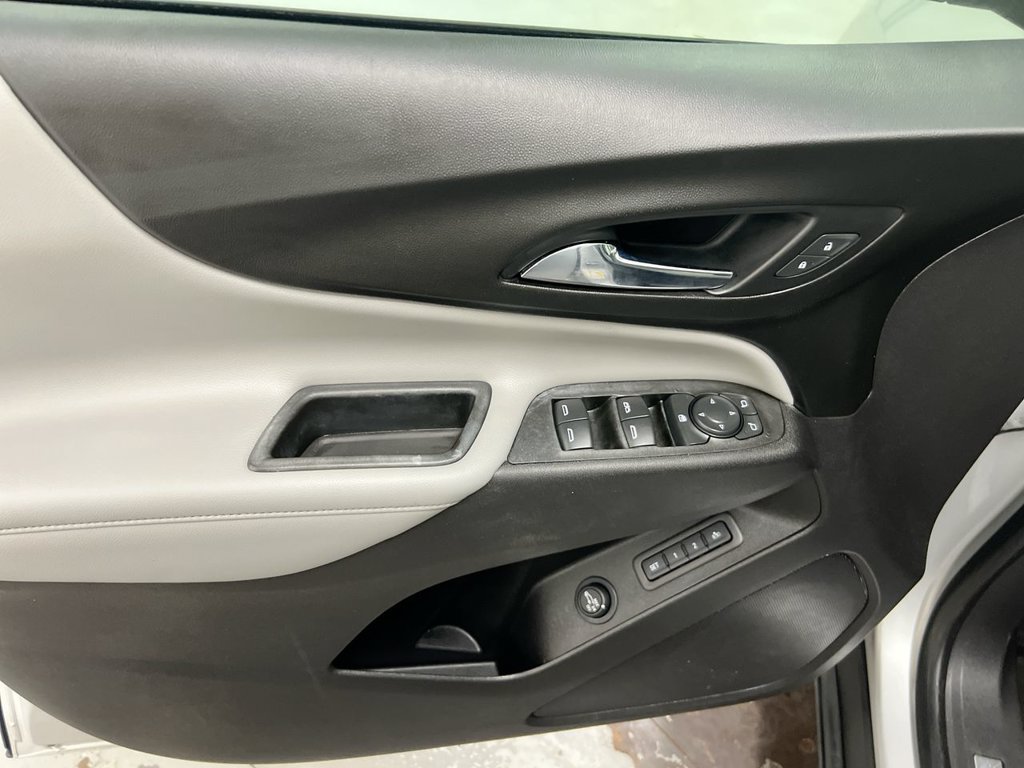 Used 2021 Chevrolet Equinox Premier FWD image 20