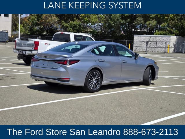 Used 2025 Lexus ES 300h w/ Premium Package FWD image 9