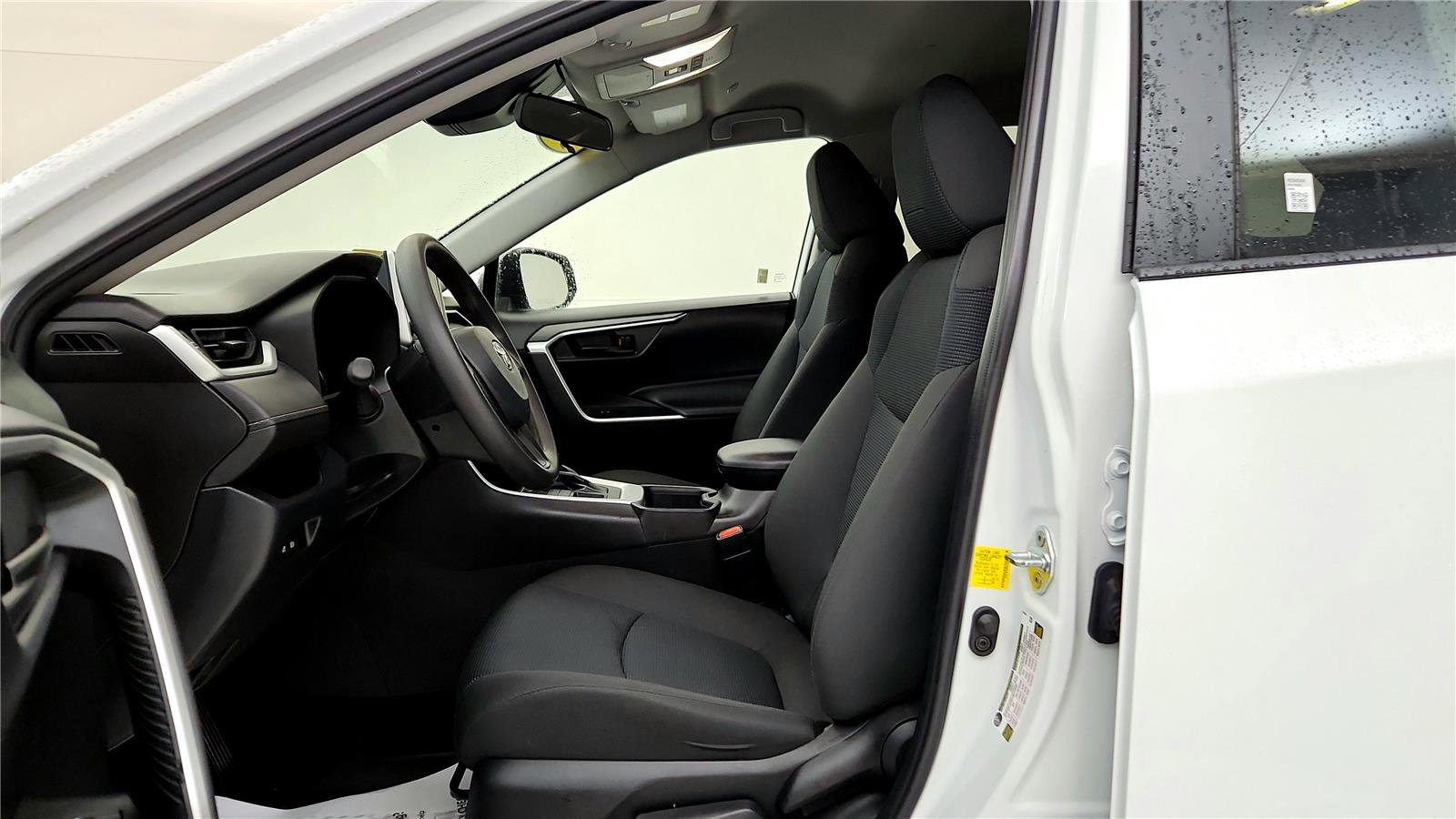 Used 2023 Toyota RAV4 LE image 25