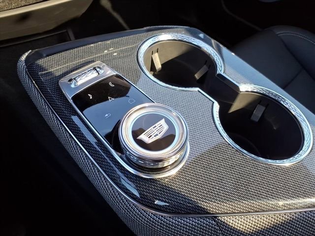 New 2026 Cadillac Optiq Luxury 1 RWD image 32
