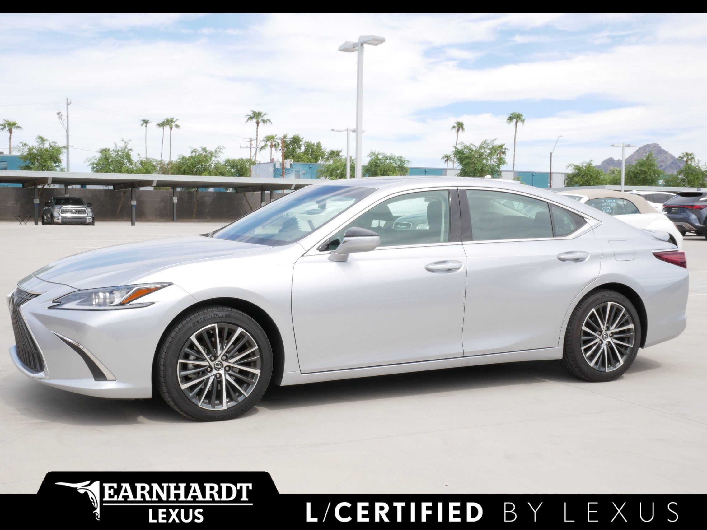 Used 2025 Lexus ES 300h w/ Premium Package FWD image 1