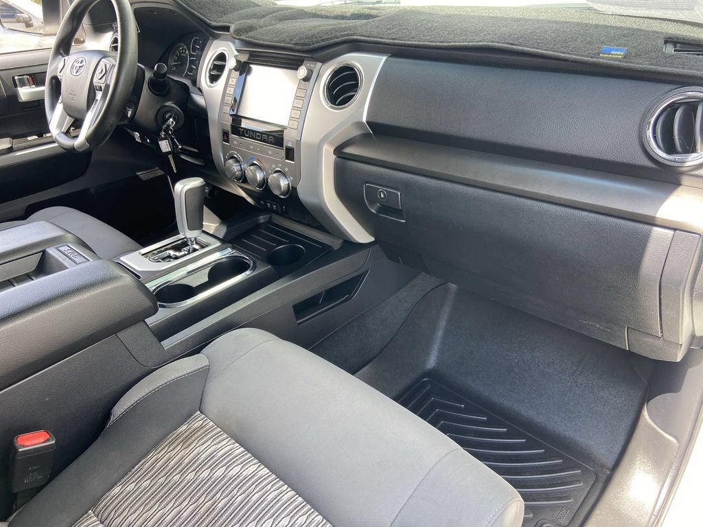 Used 2020 Toyota Tundra SR5 w/ SR5 Upgrade Package RWD image 22