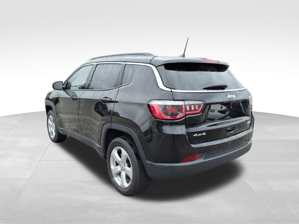 Used 2019 Jeep Compass Latitude w/ Popular Equipment Group AWD/4WD image 8