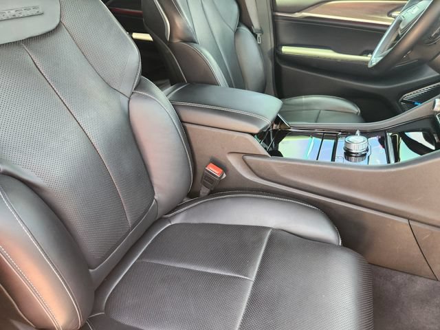 Certified 2021 Jeep Grand Cherokee L Overland w/ Luxury Tech Group IV AWD/4WD image 17