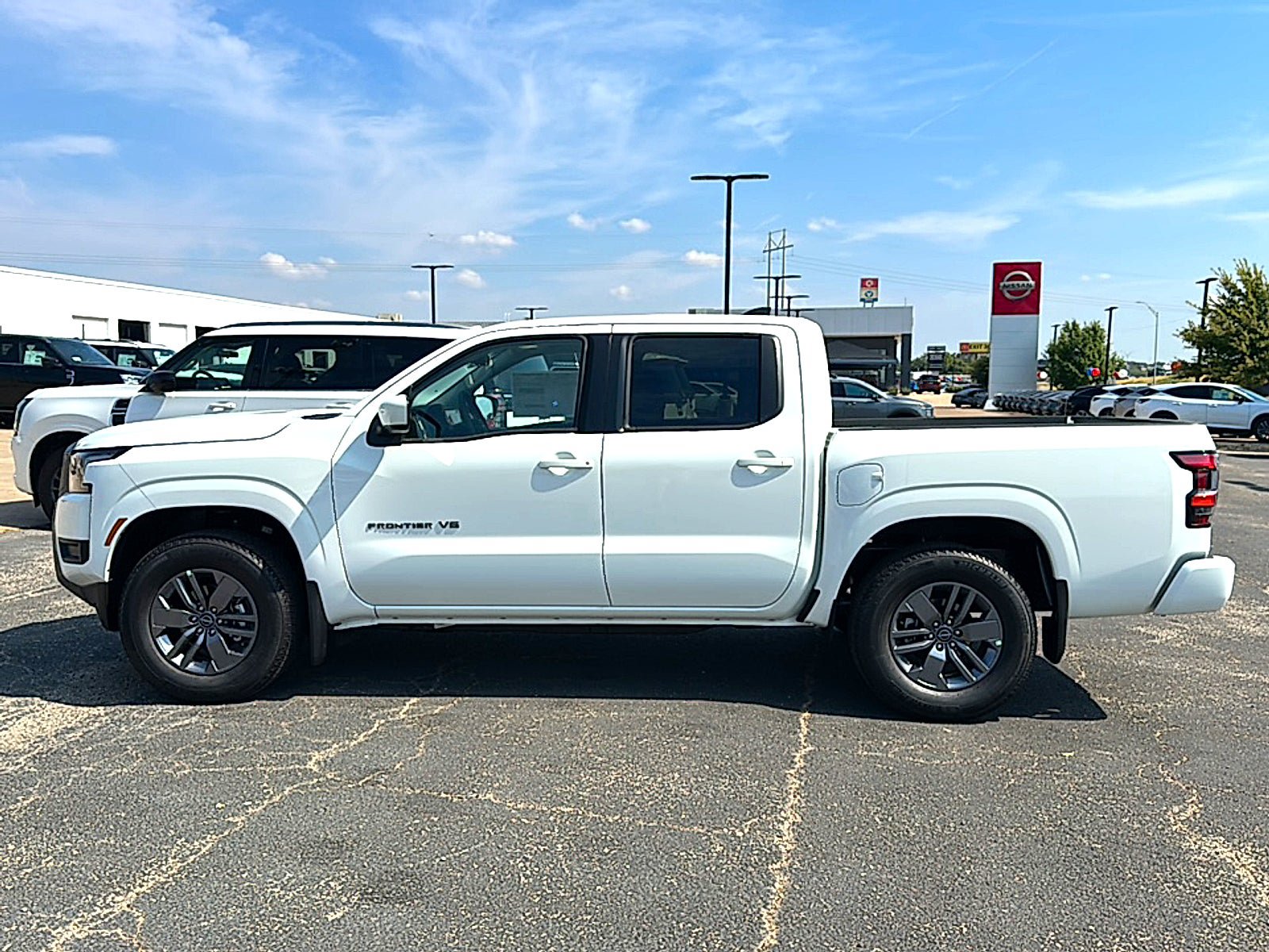 New 2027 Nissan Frontier SV RWD image 5