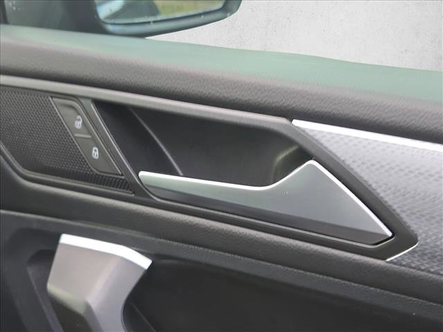 Used 2022 Volkswagen Tiguan S image 22