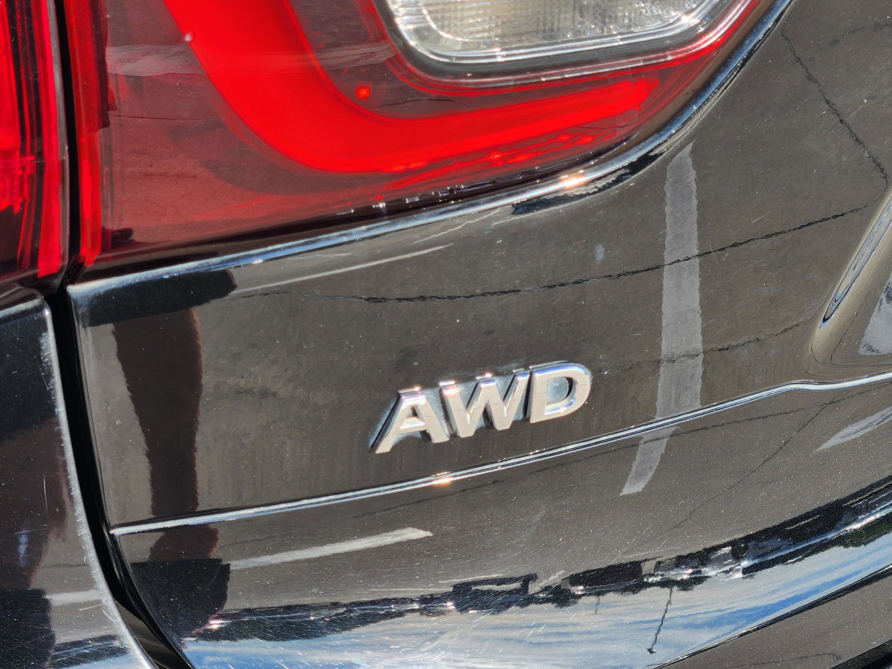 Used 2019 INFINITI QX60 Luxe w/ Essential Package image 13