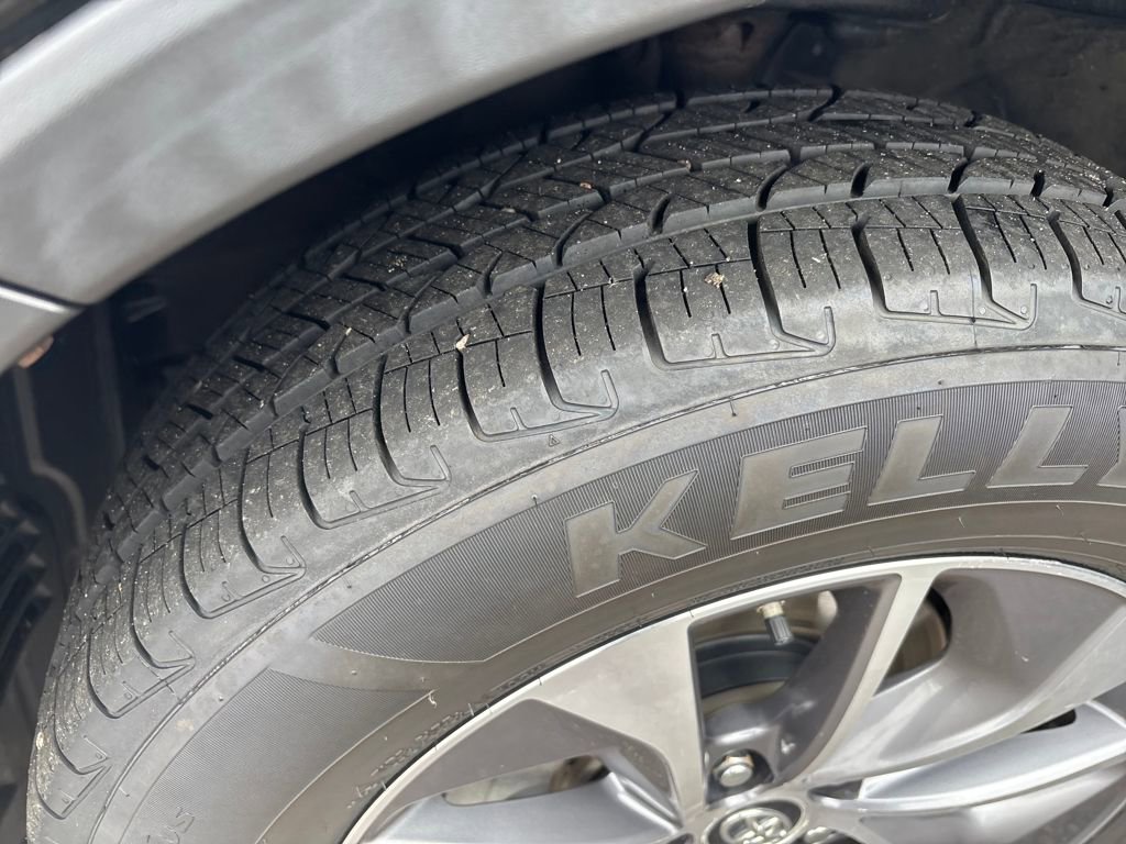 Certified 2017 Toyota RAV4 XLE image 31