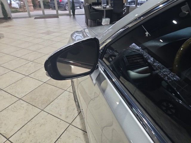 Used 2015 Lexus LS 460 L image 9