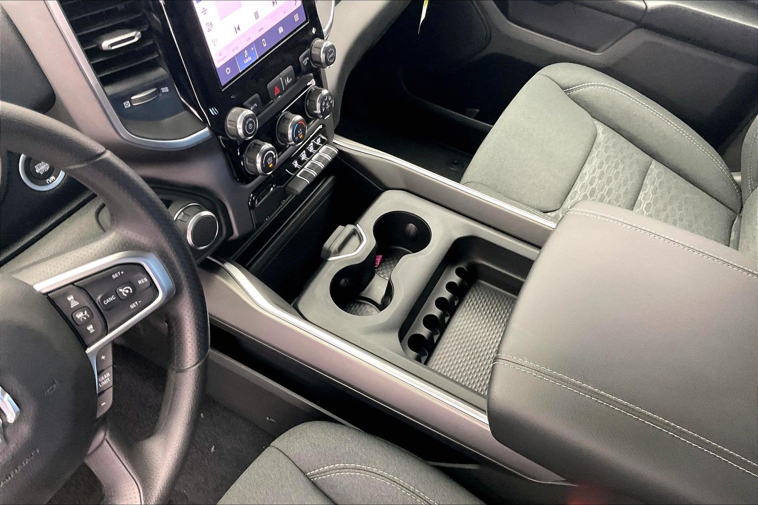 New 2026 RAM 1500 Express AWD/4WD image 8