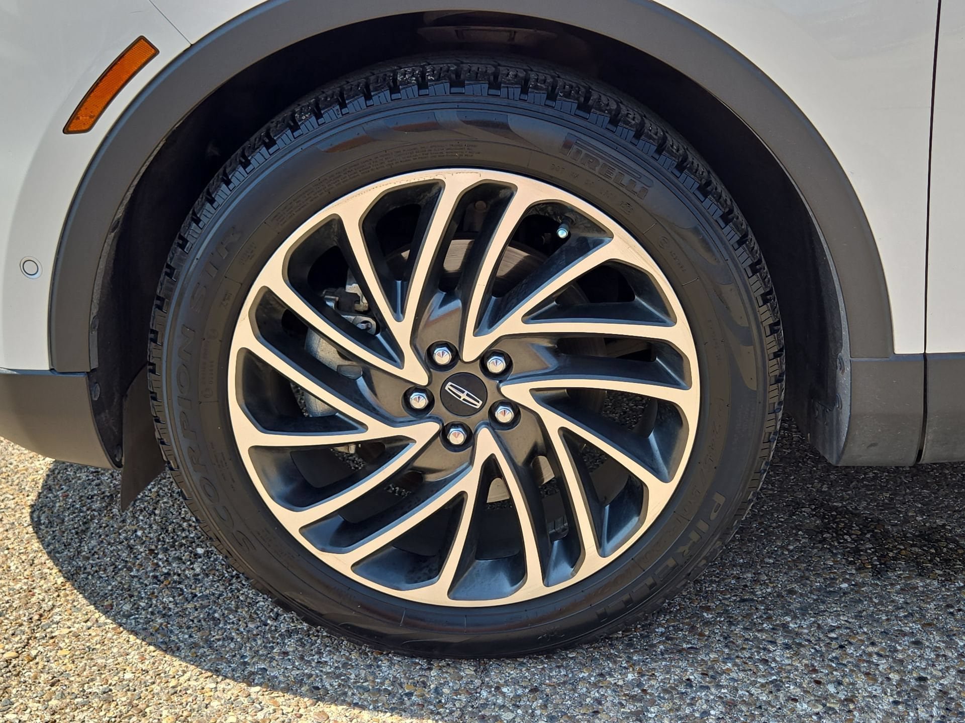 Used 2020 Lincoln Nautilus Reserve w/ Equipment Group 201A FWD image 11