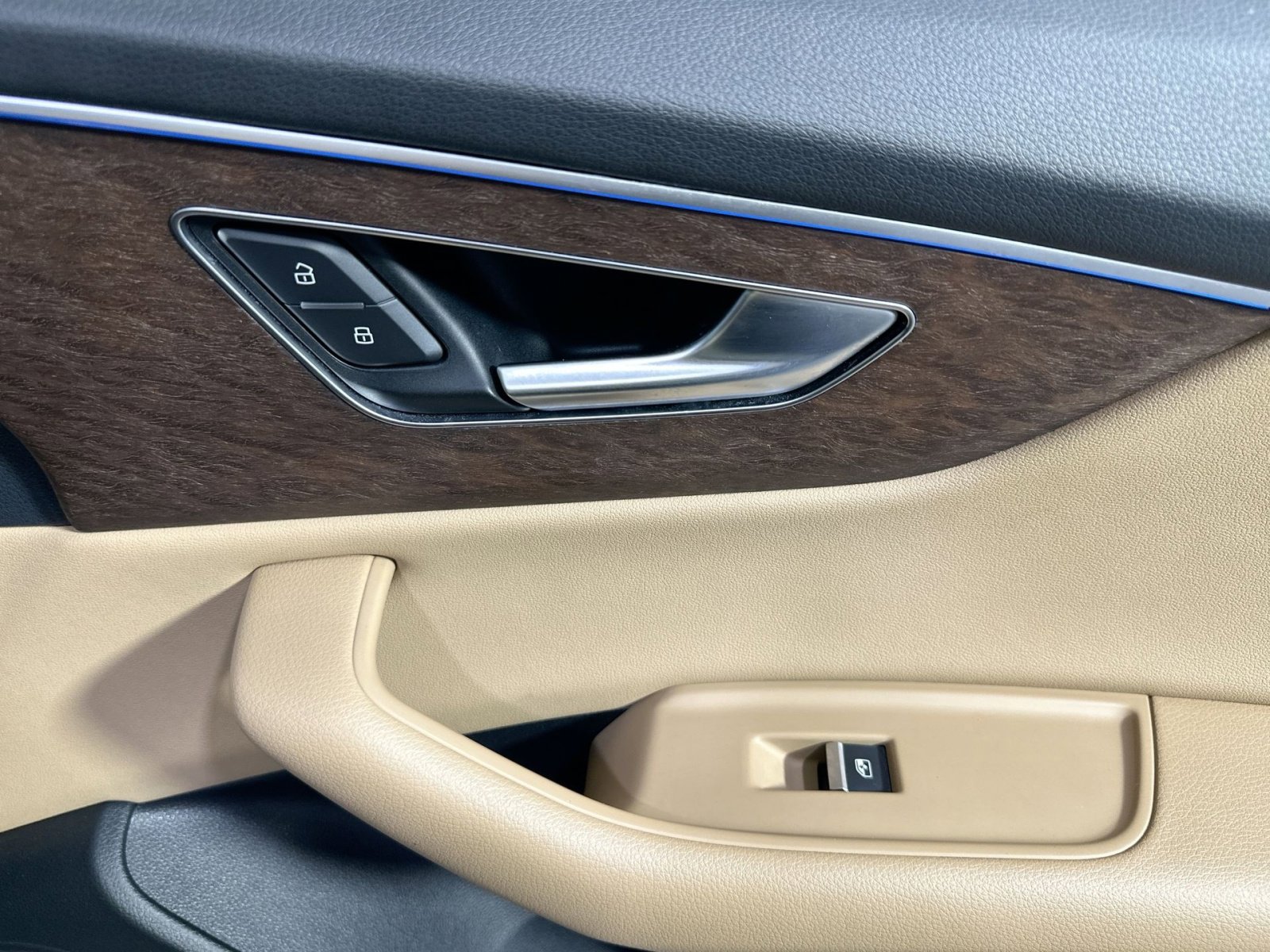 Used 2019 Audi Q8 Prestige image 41