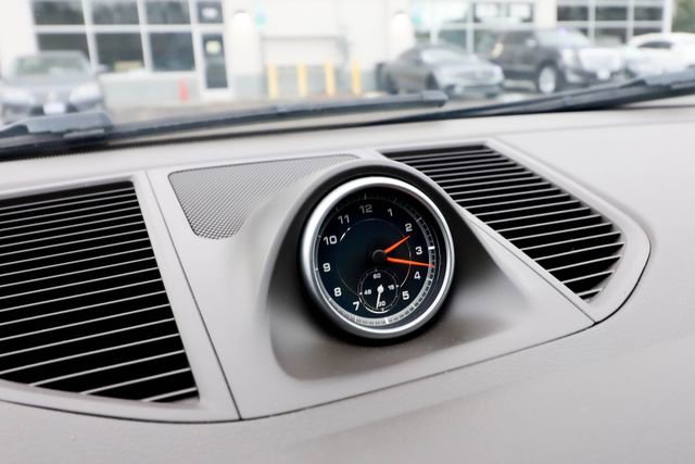 Used 2018 Porsche Macan Base image 54