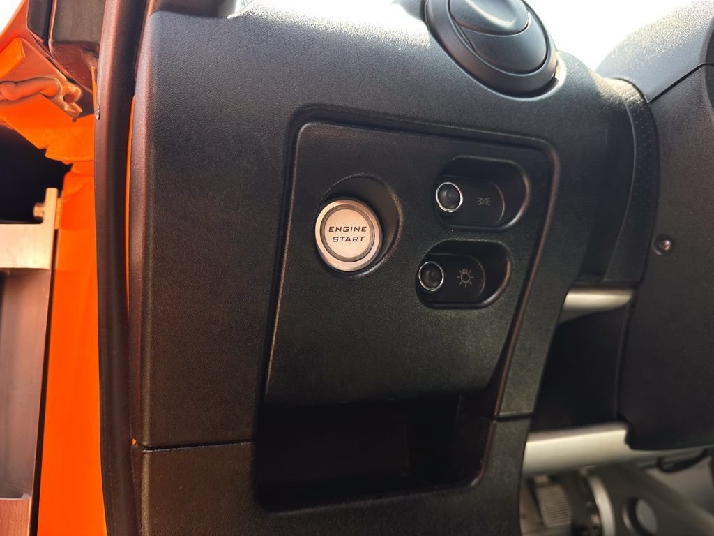 Used 2005 Lotus Elise RWD image 20