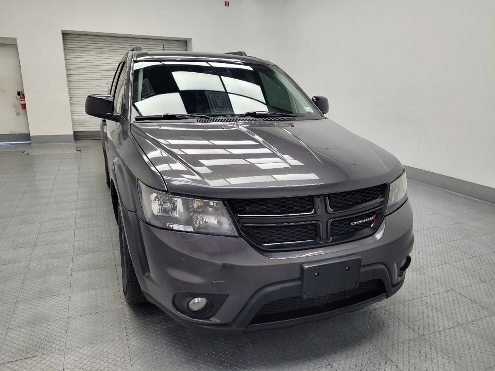 Used 2019 Dodge Journey SE w/ Connectivity Group FWD image 13