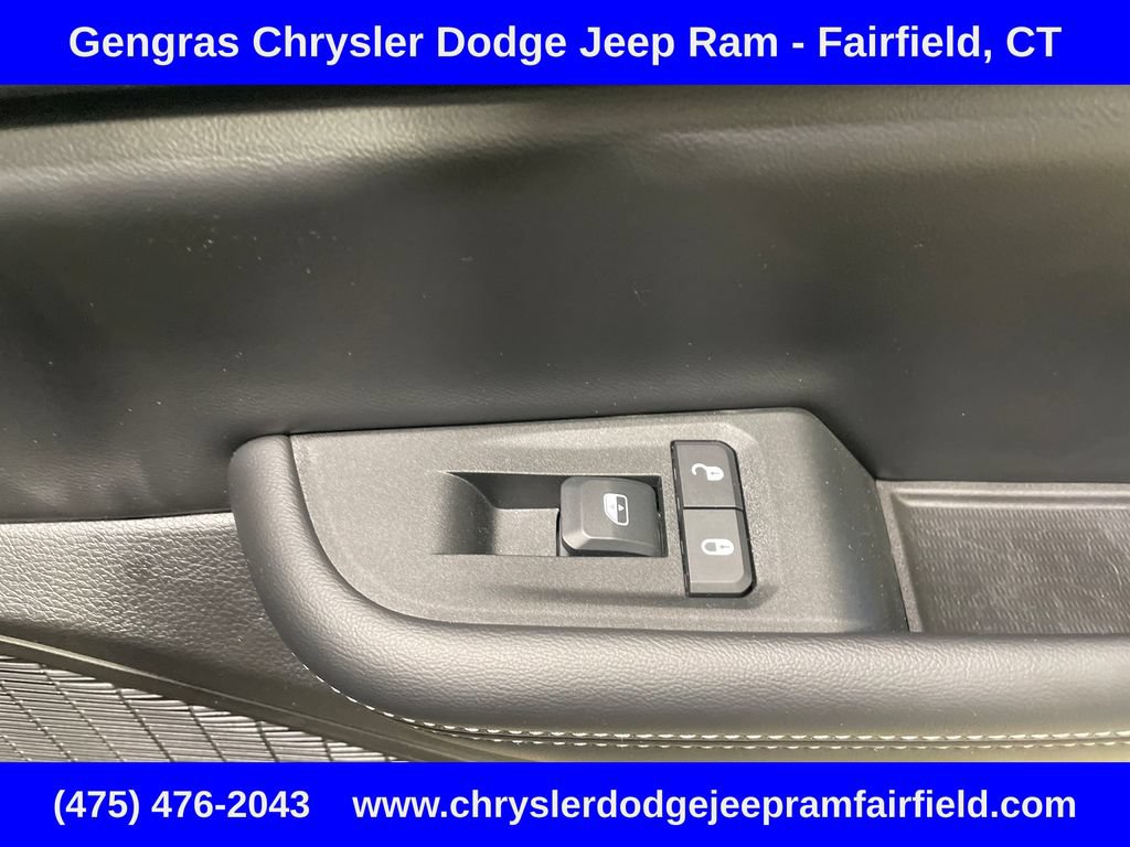 Certified 2025 Jeep Grand Cherokee L Altitude AWD/4WD image 22