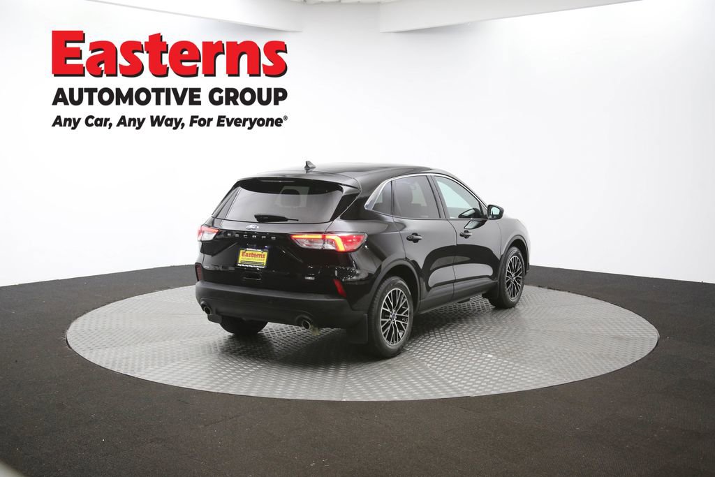 Used 2022 Ford Escape SE image 39