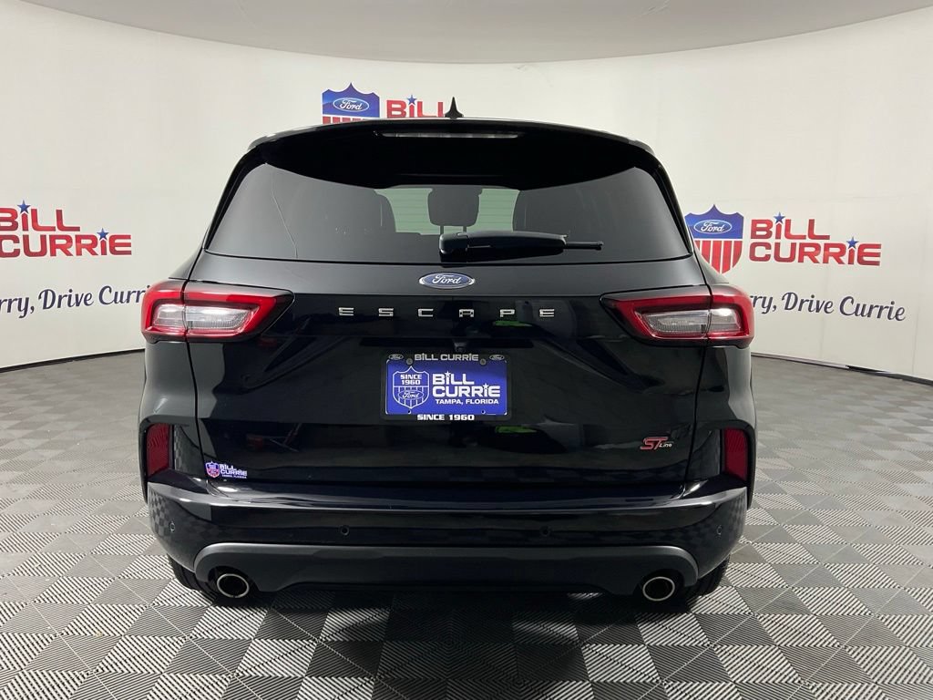Used 2023 Ford Escape ST-Line w/ Tech Pack #1 FWD image 4