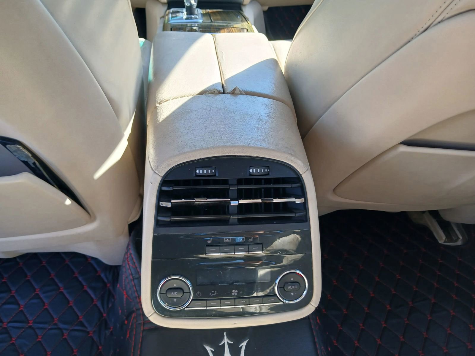 Used 2014 Maserati Quattroporte S Q4 AWD/4WD image 26
