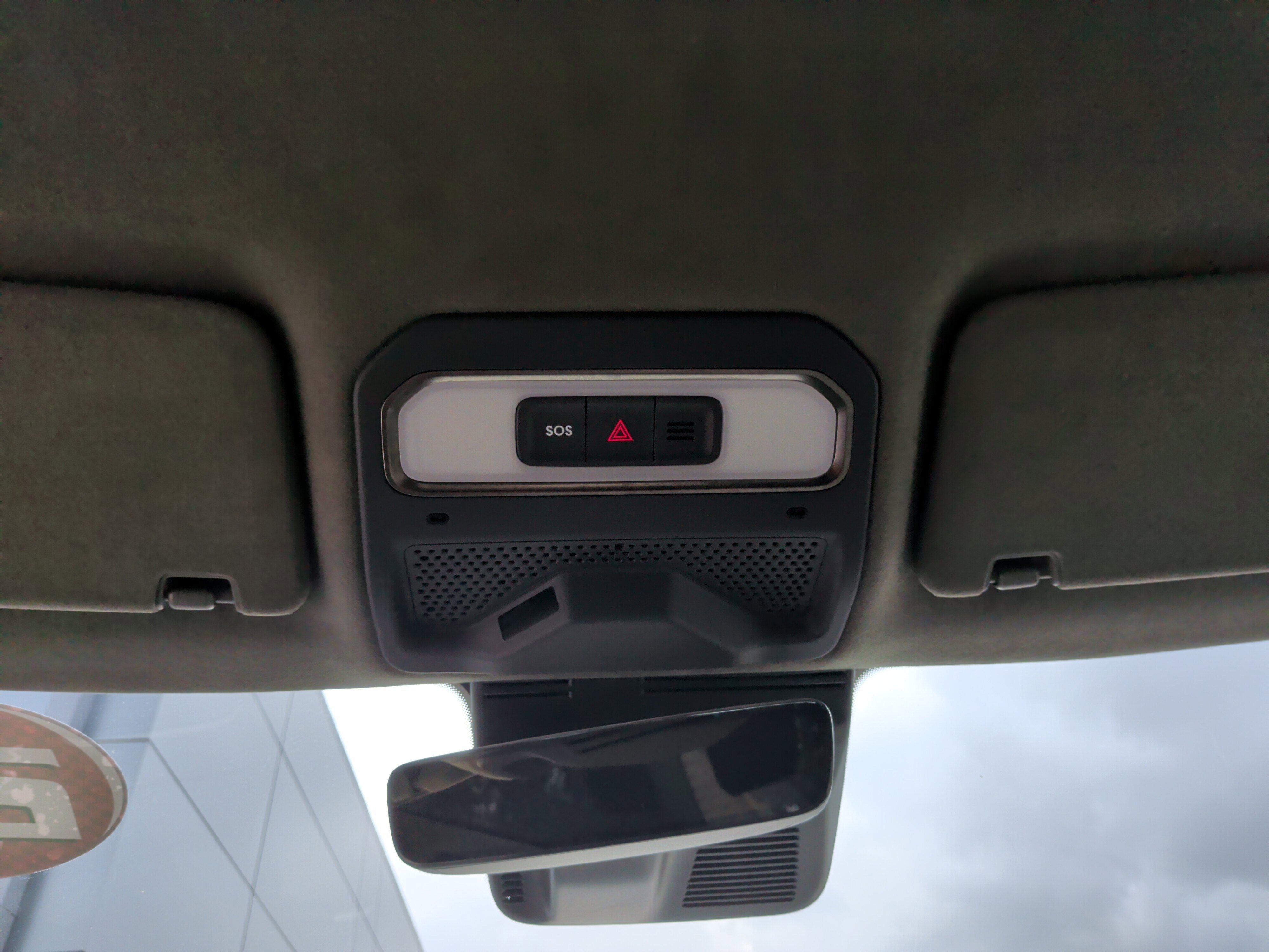 Used 2023 Rivian R1T Launch Edition image 27