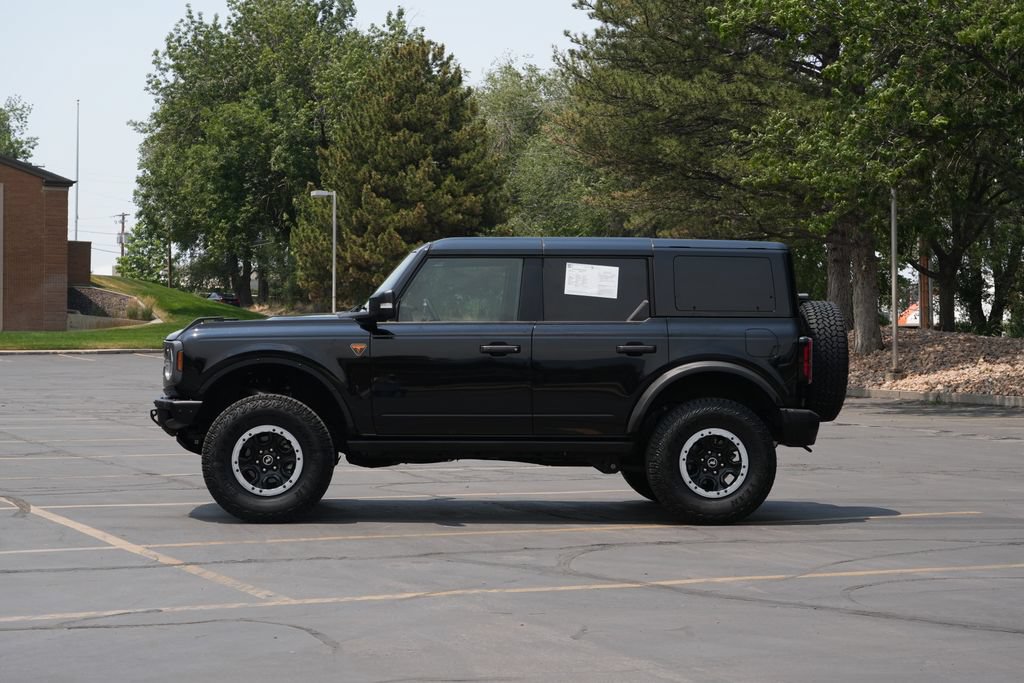 Used 2025 Ford Bronco Badlands AWD/4WD image 2